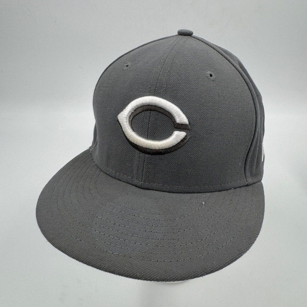 Cincinnati Reds New Era Fitted Hat Mens 7 1/2 Grey 59FIFTY MLB Baseball Cap